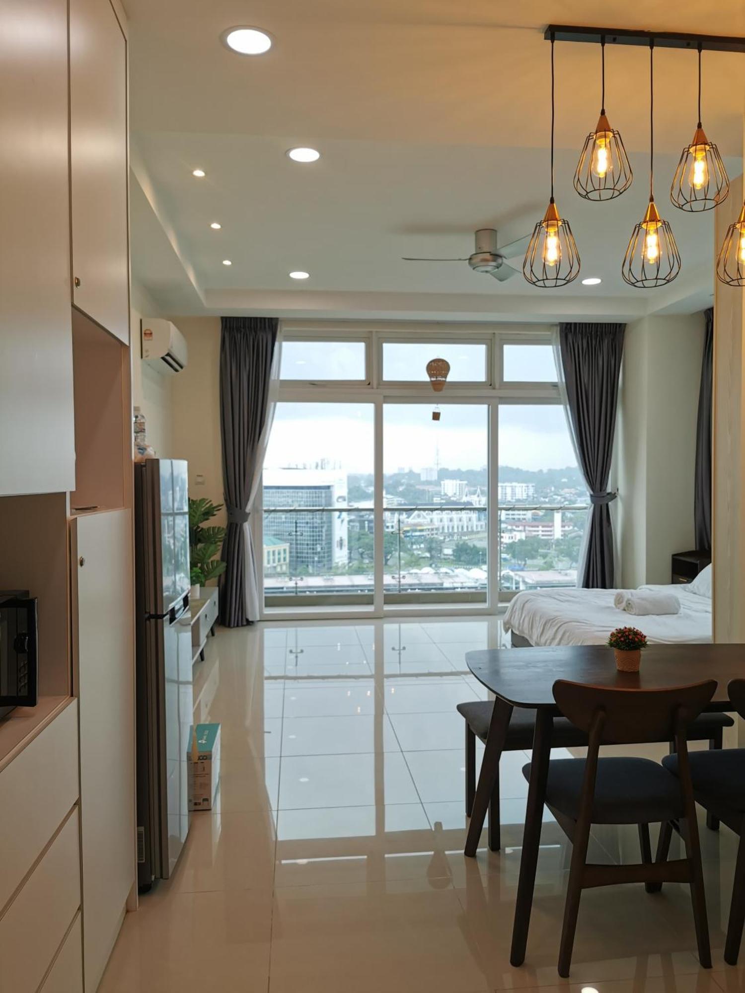 Cozzzy Hut @ Riverine Diamond Kuching Ruang foto